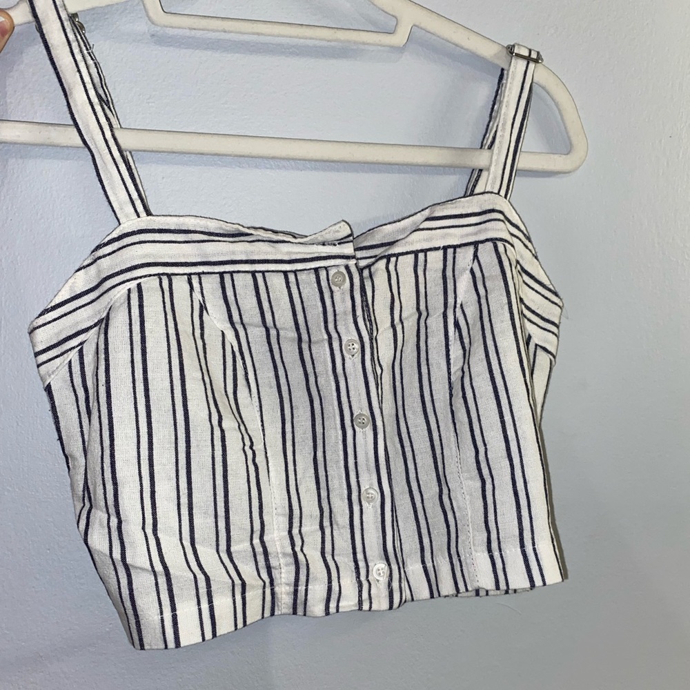 Brandy Melville cropped stripped tank top.
